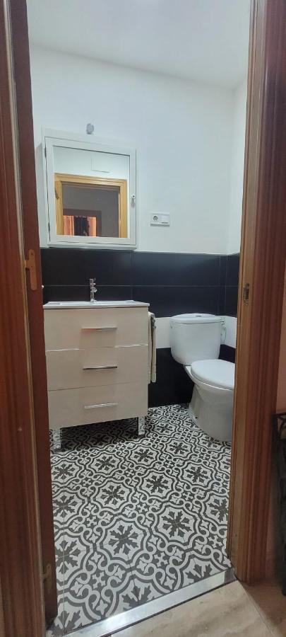 Ggg Hotell Alcalá de Henares Eksteriør bilde
